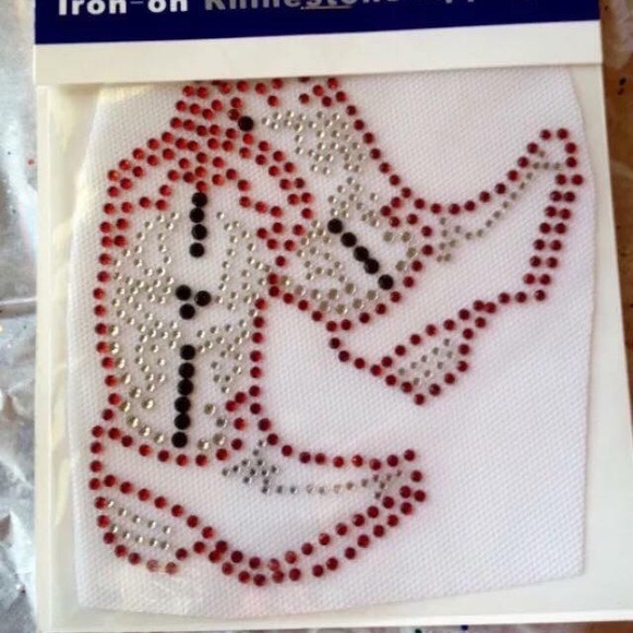 IRON ON APPLIQUÉ Cowboy Boots Red Silver Craft Sew - Picture 1 of 3